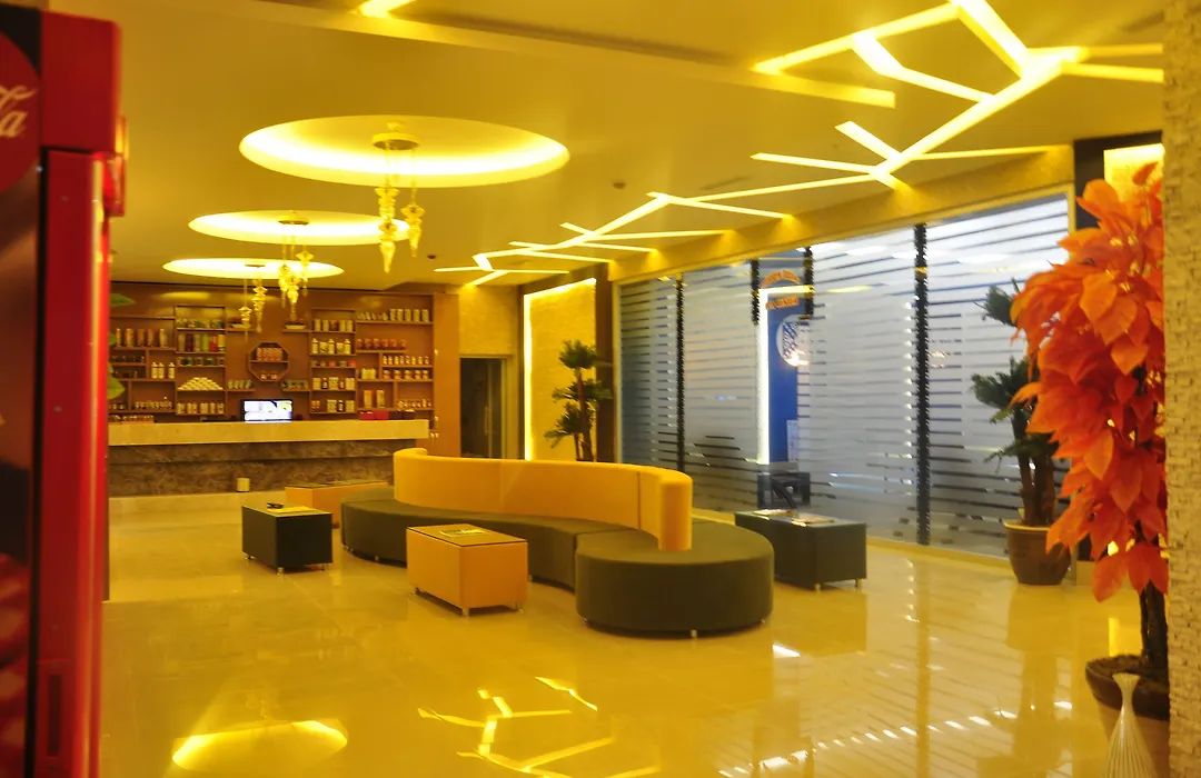 Elips Royal Hotel & Spa-1