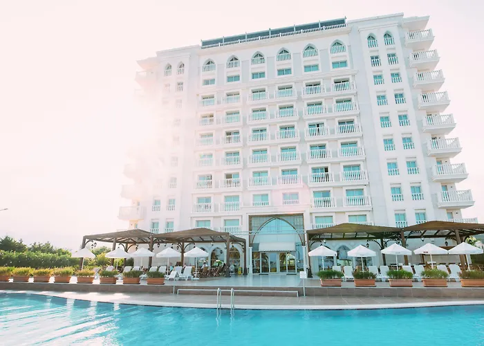 Crowne Plaza By Ihg